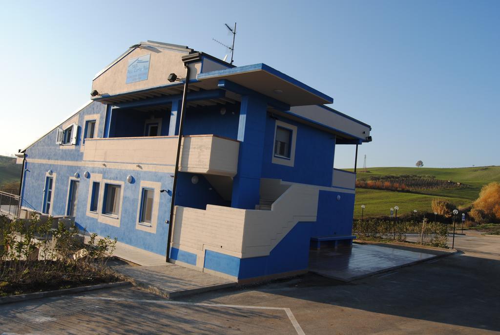 B&B Alla Corte Blu Melfi Exterior foto