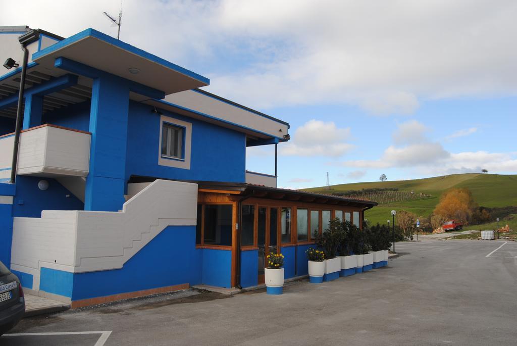 B&B Alla Corte Blu Melfi Exterior foto